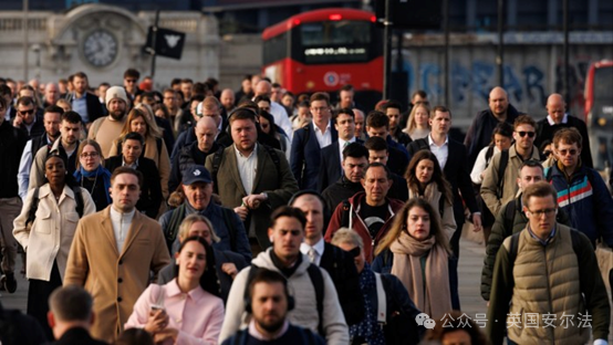 英国顶尖私立学校学费首次超7万英镑;英国汽油价格创2022年以来最高水平;英镑将迎来本周亏损